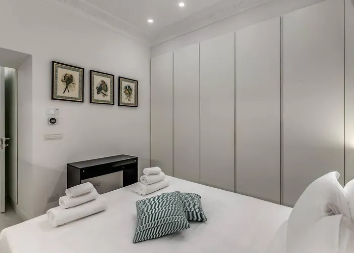 Luxury Flat With Terrace By Historic Center * Roma
