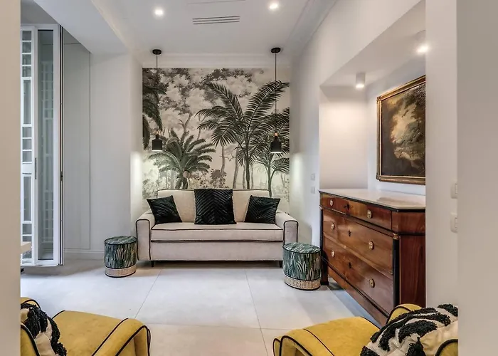 Luxury Flat With Terrace By Historic Center *